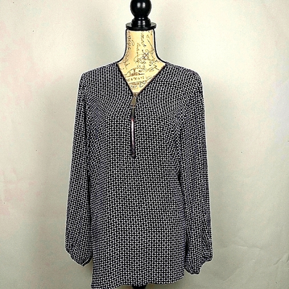 Premise black and white print top size 2X